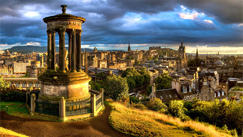 Edinburgh Cityscape 1000 px 562